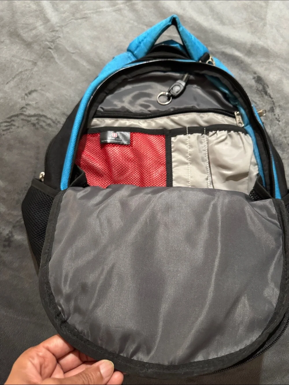 SwissGear Blue and Cream Laptop Backpack with Multiple Pockets